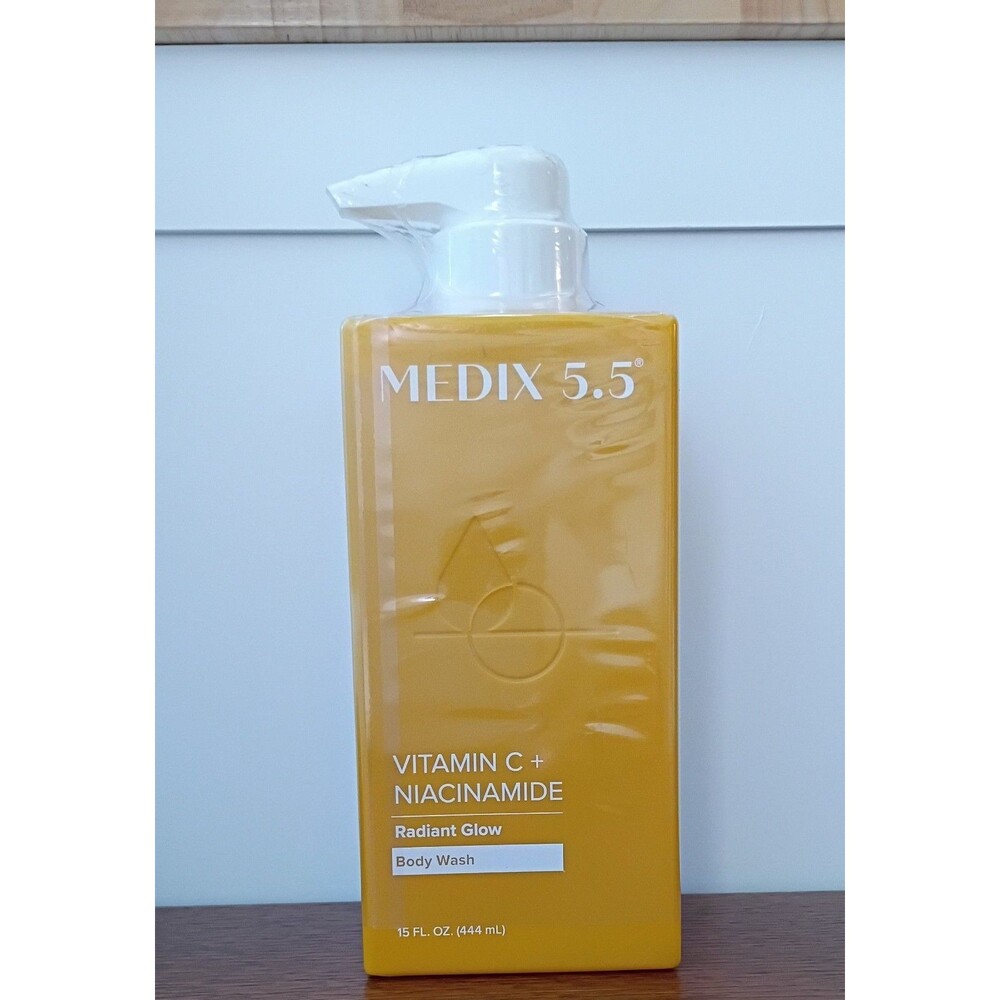 MEDIX 5.5  VITAMIN C + NIACINAMIDE Brightening Radiant Glow BODY WASH 444ml